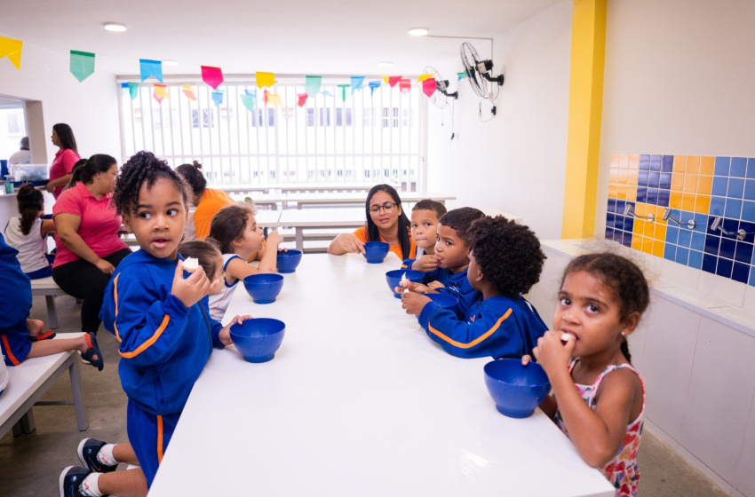 Investimento na compra de alimentos cresce mais de 100% e Maceió vira referência em merenda escolar