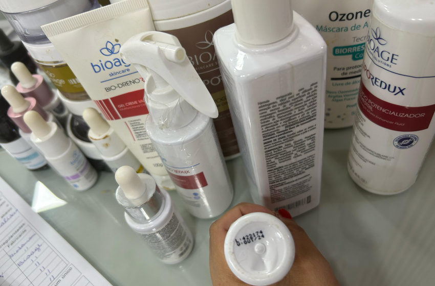 Vigilância Sanitária interdita clínica de estética que usava produtos vencidos