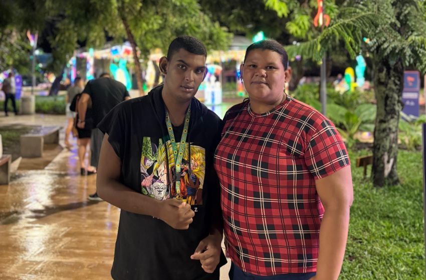 Vilas de São João atraem famílias com decoração temática e música ao vivo