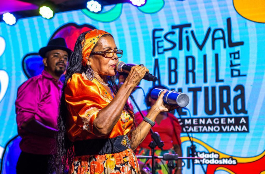 Último final de semana do Festival Abril Pra Cultura agita o bairro do Pontal