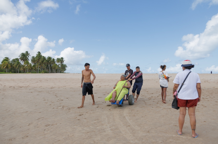 Projeto Praia Acessível apoia gravação de curta alagoano com inclusão e mobilidade