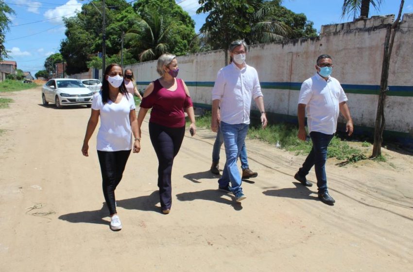 Semed visita terrenos na parte alta da cidade para ampliar Rede Municipal de Ensino