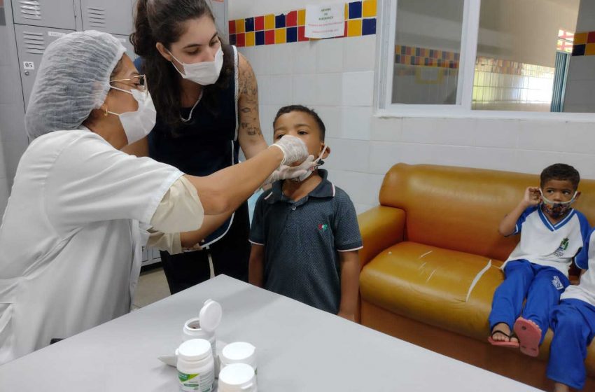 Saúde realiza ação para suplementação de vitamina A em escola municipal