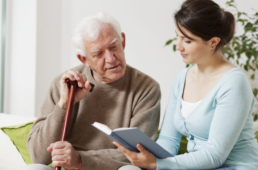 Saúde está com inscrições abertas para curso de cuidadores familiares de idosos