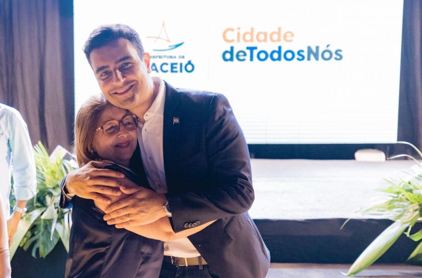 Prefeitura de Maceió entrega Prêmio Orgulho Caeté para servidores que atuam há mais de 35 anos no Município