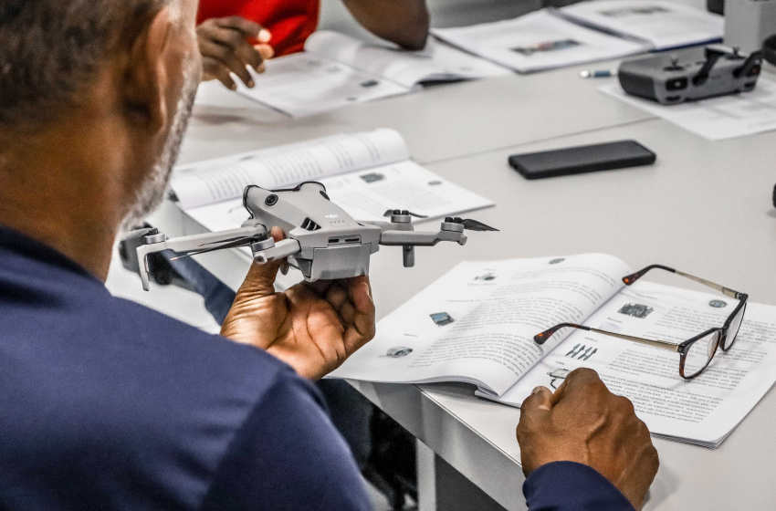 Guardas Municipais recebem capacitação para uso de drones