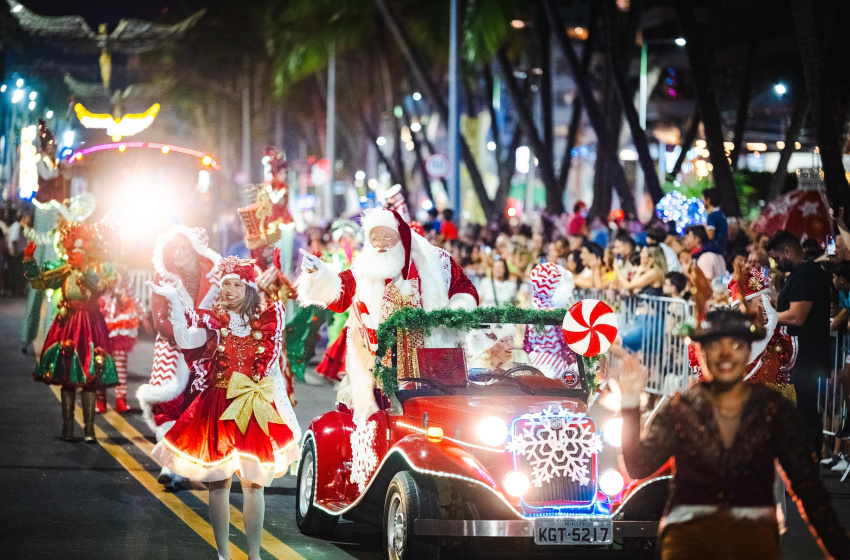 Natal de Todos Nós leva público à orla de Maceió e aumenta renda de ambulantes