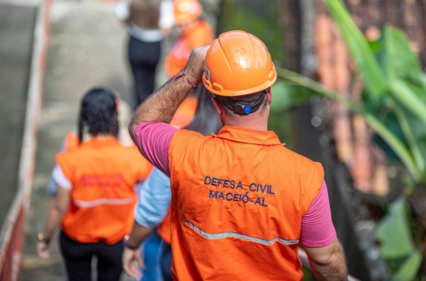 Defesa Civil de Maceió identifica áreas de risco para manutenção preventiva de galerias e canais