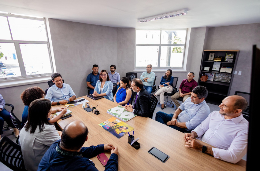 Vice-prefeito e titular da Seminfra debate com Ifal parceria para construção de novo campus na capital