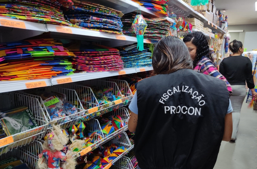 Procon Maceió divulga pesquisa de preços de trajes e alimentos típicos juninos