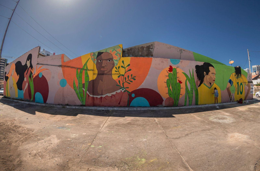 Mural no Parque da Mulher, na Jatiúca, homenageia Marta, a Rainha do Futebol