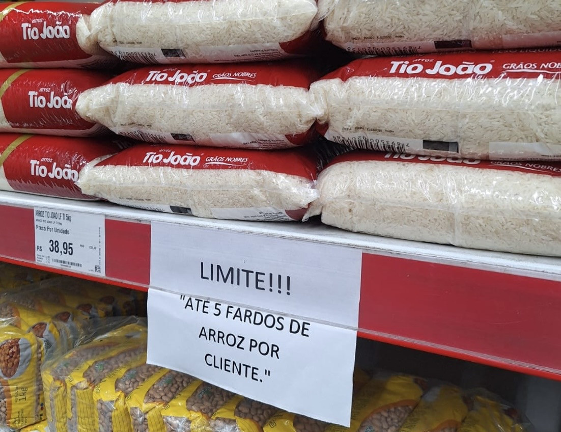 Procon Maceió inibe práticas abusivas em supermercados, após tragédia no Sul do país